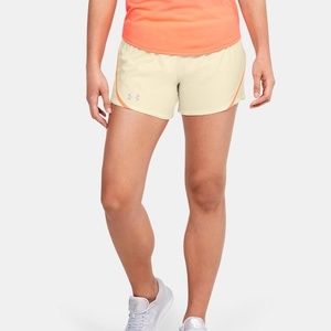 New Under Armour Women's Mileage Athletic Shorts Size Small